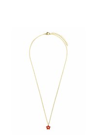 Gouden ketting met een kleine rode bloemenhanger, versierd met edelstenen, die de ingewikkelde details en een delicate ontwerp benadrukt.