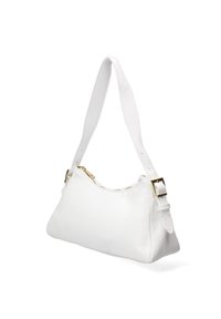 Borsa a mano bianca in pelle con silhouette curva, tracolla regolabile, hardware dorato e chiusura con zip, caratterizzata da una finitura testurizzata.