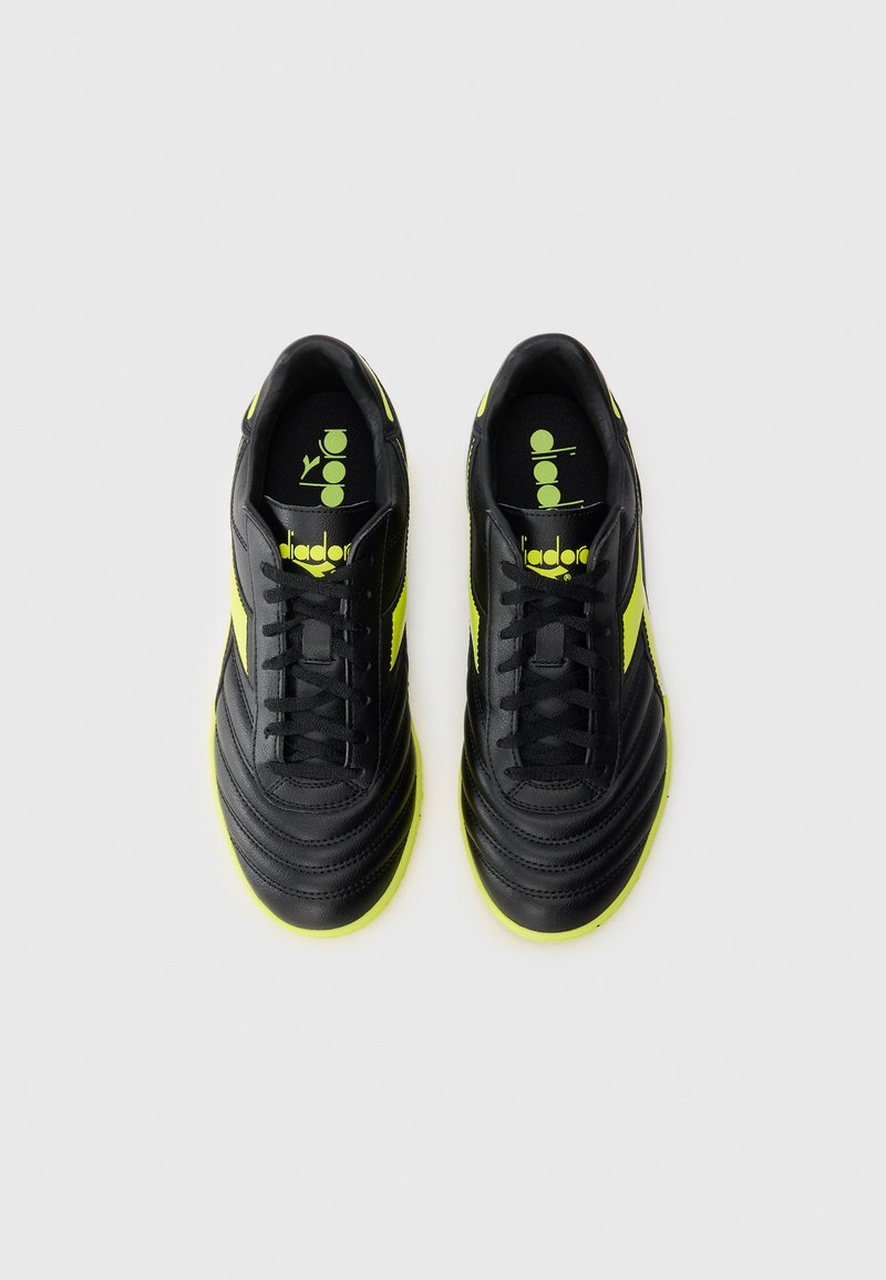 Baskets Diadora Quinto IV Indoor Soccer Turf - Homme Taille 7.5 US - Vert