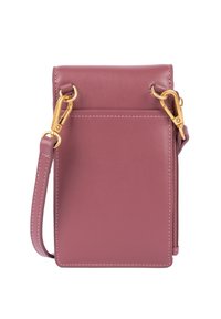 Sac bandoulière en cuir rose de forme rectangulaire, avec quincaillerie dorée, bandoulière ajustable et poche arrière, présentant des détails de couture soignés.