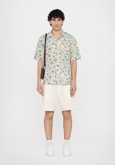 Theory CURTIS GOOD - Short - eggshell