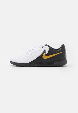 Nike Performance PHANTOM GX 2 ACADEMY IC - Chaussures de football en salle - white/black/metallic gold coin