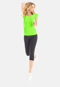 Winshape - T-shirt med print - neon green Miniatyrbild 1