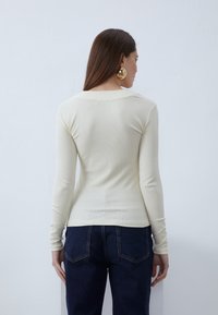 Anna Field Pitkähihainen paita - off-white