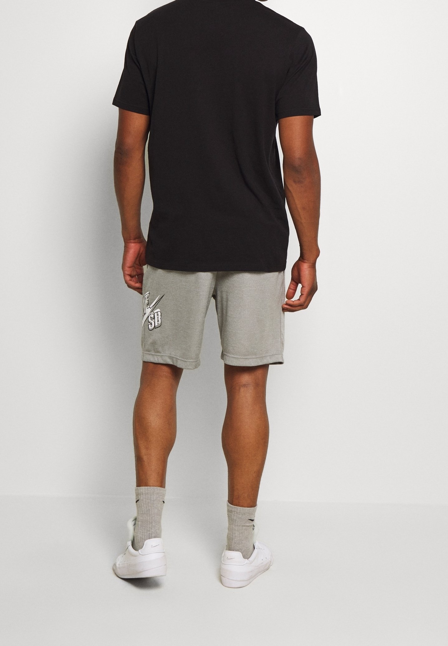 nike sb shorts grey