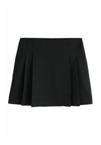 Sort plisseret nederdel med off-the-shoulder design, glat tekstur og en udvidet form, velegnet til forskellige anledninger.