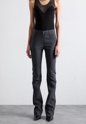 Ioannes ELEVATED TROUSERS - Spodnie materiałowe - charcoal