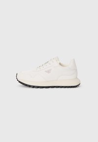 Selecionado, off white