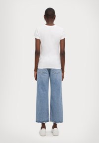 Armani Exchange Basic T-shirt - optic white