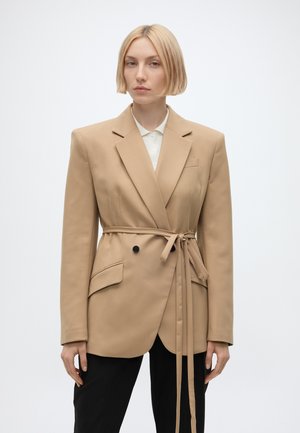 KARL LAGERFELD TIE WAIST JACKET - Blézer - nougat