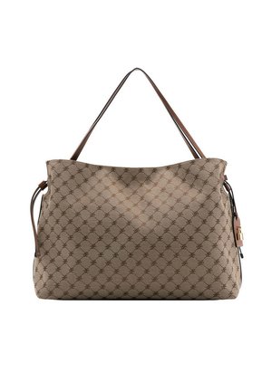 Beige weiche Stofftasche mit braunem geometrischem Muster, einem Schulterriemen und kleinem hängendem Schloss an der Seite.