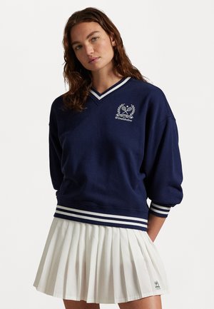 WIMBLEDON CREST FRENCH TERRY V NECK - Sweatshirt - refined navy