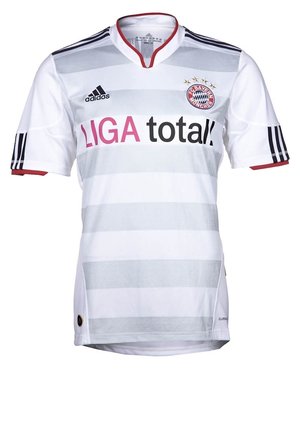 Maillot de football rayé blanc et gris clair du Bayern Munich avec liseré rouge, logo Adidas et texte du sponsor "LIGA total!" à l'avant.