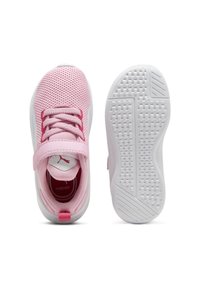Puma FLYER RUNNER V INF - Scarpe da camminata - pink lilac- white- pink