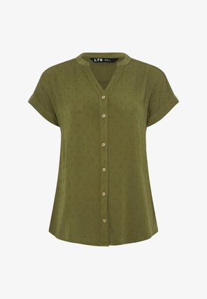 Olijfgroene blouse met een mandarijnkraag, korte mouwen en knoopsluiting, voorzien van een textuur met kleine patronen erdoorheen.