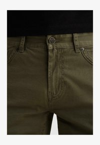 Non selezionato, ivy greens