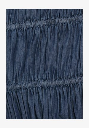 Friends Like These, MIDAXI SHIRRED WAIST CHAMBRAY DRESS - Denimkjoler - rinse wash