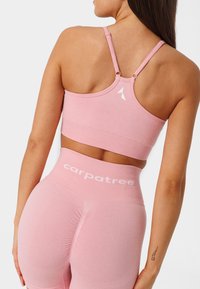 Carpatree ALLURE SEAMLESS  - Neliela atbalsta sporta krūšturis - light pink