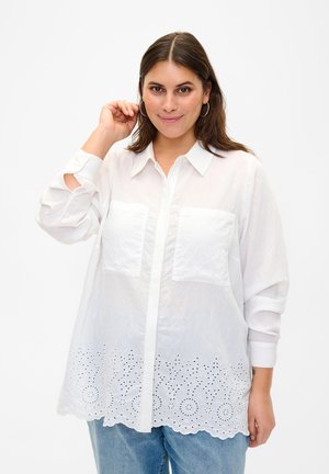 Zizzi MIT LOCHSTICKEREI - Hemdbluse - bright white