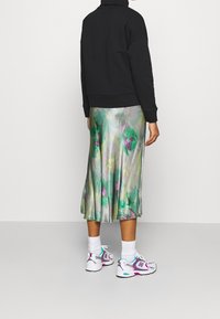 Noisy May Sudadera - black