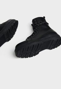 Bershka Cowboy- / Bikerstövletter - black