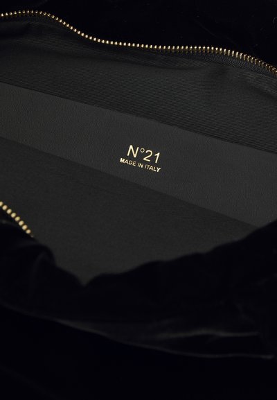 N°21 PUFFY VELLUTO - Velika torba - black