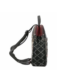 Schwarzer und grauer Rucksack mit Muster und roten Akzenten, zwei Reißverschlussfächer, verstellbaren Trägern und strukturiertem Oberfläche.