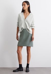 Marc O'Polo SHORT LENGTH - Gonna a campana - deep emerald