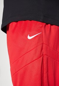 Nike Performance ICON SHORT - Korte broeken - university red/white