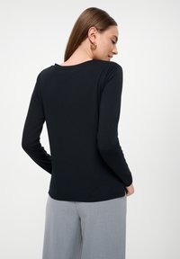 Greenpoint - Bluzka z długim rękawem