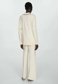 Mango Kardigán - off-white