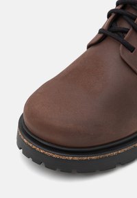 Birkenstock HIGHWOOD LACE NARROW - Sapatos casuais com atacadores - habanna