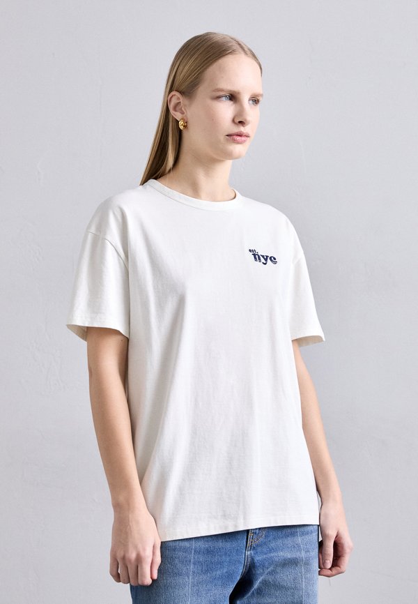 BOYFRIEND TEE - Print T-shirt - ivory