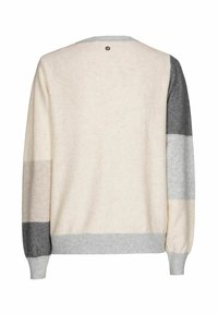 Achteraanzicht van een trui met lange mouwen, een crèmekleurig lijf, een lichtgrijze onderkant en kleurverloopmouwen in tinten grijs en beige.