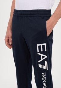 EA7 Emporio Armani TROUSER - Παντελόνι φόρμας - armani blue