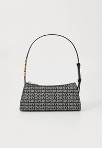 Czarna i szara torebka z wzorem logo DKNY, prostokątny kształt, smukły design, skórzany pasek na ramię oraz zamek błyskawiczny w złotym odcieniu.