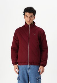Tommy Jeans ESSENTIAL - Veste mi-saison - deep rouge