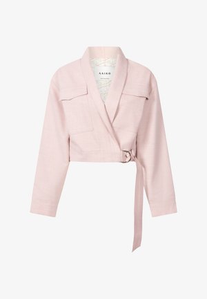 Gekürzte rosa Wickeljacke aus strukturiertem Stoff, mit langen Ärmeln, Fronttaschen, einer Bindeschließe und einem gemusterten Innenfutter.