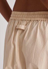 GAI+LISVA ASTRID SOLID  - Kalhoty - summer sand