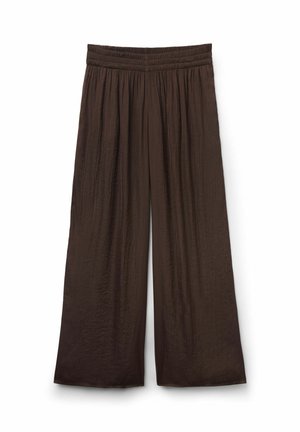 Pantalones marrones de pierna ancha con cintura elástica fruncida, confeccionados con una tela ligera y ligeramente texturizada.