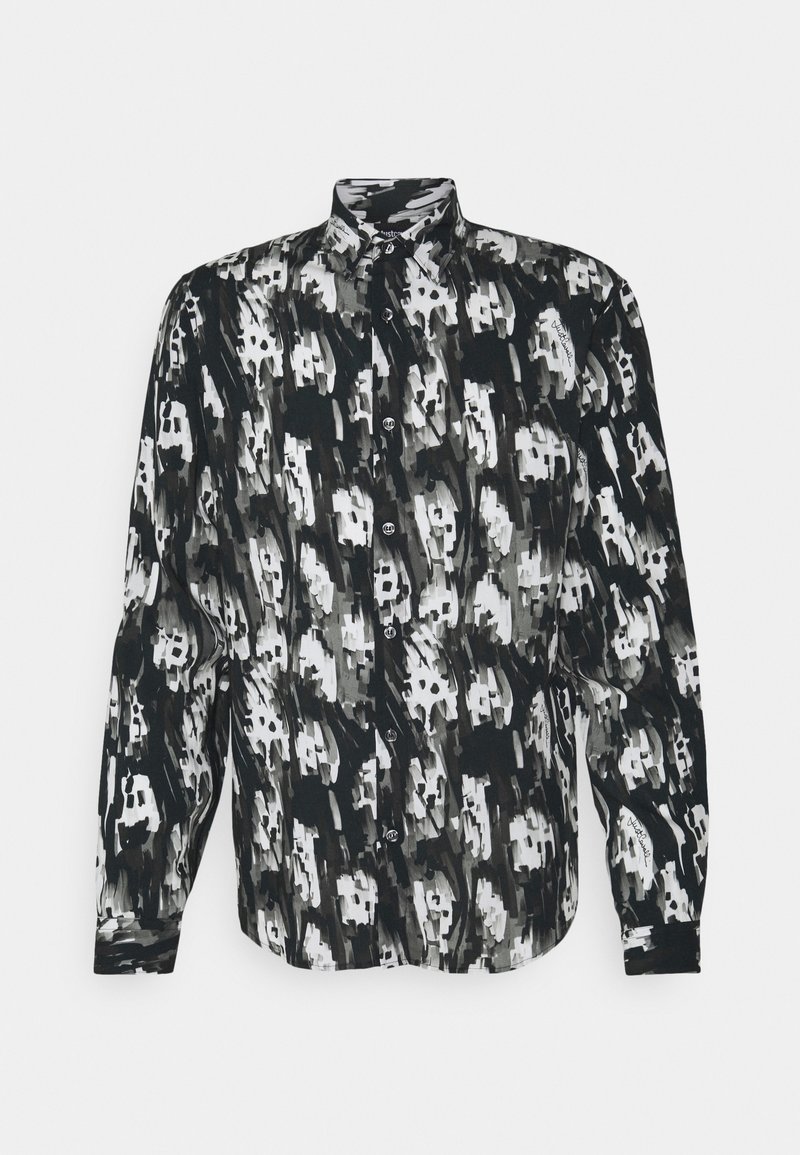 Pitkähihainen nappipaita mustavalkoisella ja harmaalla abstraktilla siveltimenvedolla sekä korkealla kauluksella.