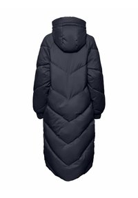 Námořnická modrá péřová bunda s kapucí, která má texturovaný vzor ve tvaru šípu, oversized rukávy a délku ke kolenům.