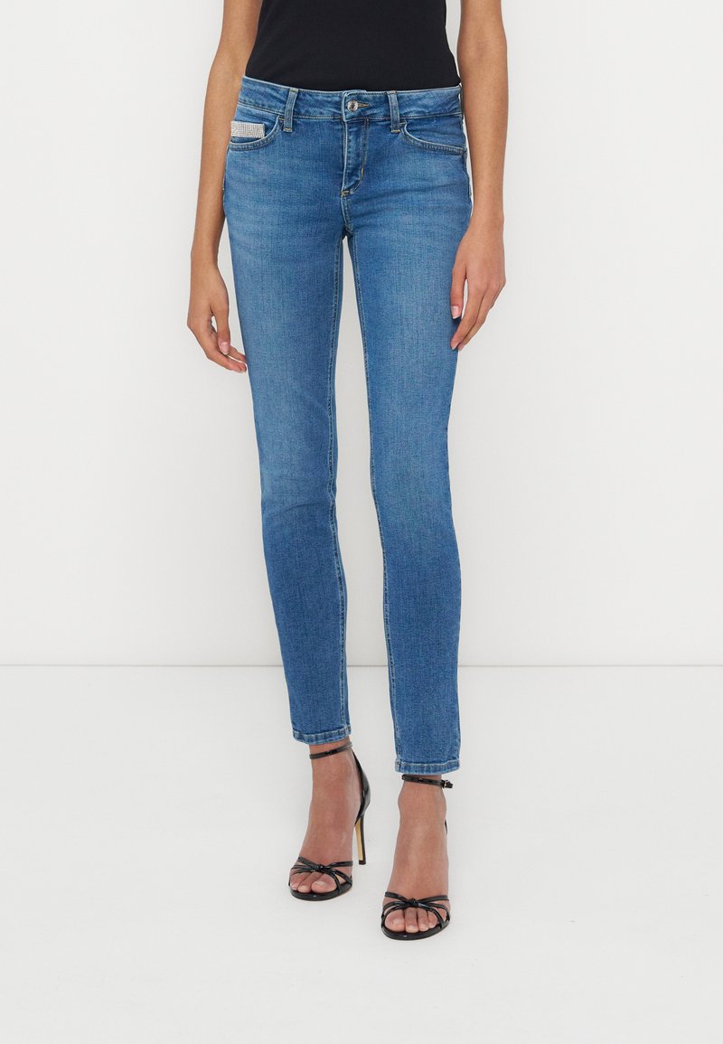 Vaqueros slim fit