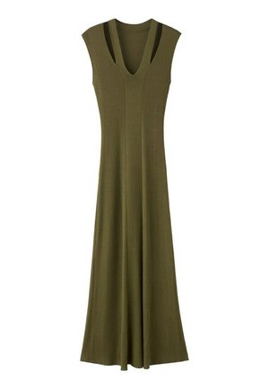 Vestido maxi de punto sin mangas en verde oliva con escote en V y detalles recortados en los hombros, ajustado en la parte superior y acampanado en la parte inferior.