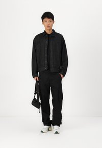 LEGACY STUDIOS UNISEX - Chaqueta vaquera - black