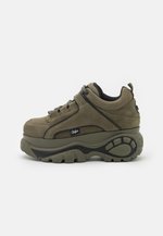 Buffalo London 1339-14 2.0, Scarpe da Ginnastica Donna
