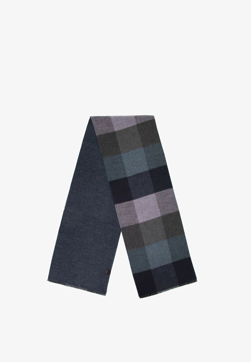 Écharpe tissée présentant un motif à carreaux dans des nuances de gris, bleu et violet, avec un côté uni bleu foncé et des bords à franges.