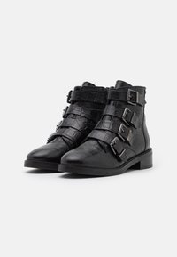 Pepe Jeans Kotníkové boty - black