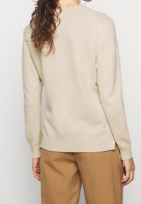 Polo Ralph Lauren Stickad tröja - beige