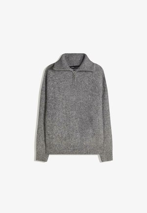 Grå pullover trøje lavet af tekstureret strikstof. Har en halv lynlås og en krave. Lange ærmer med en afslappet pasform.